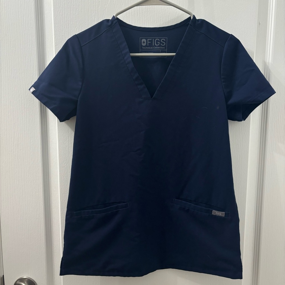 Figs Women's Navy V-Neck Scrub Top